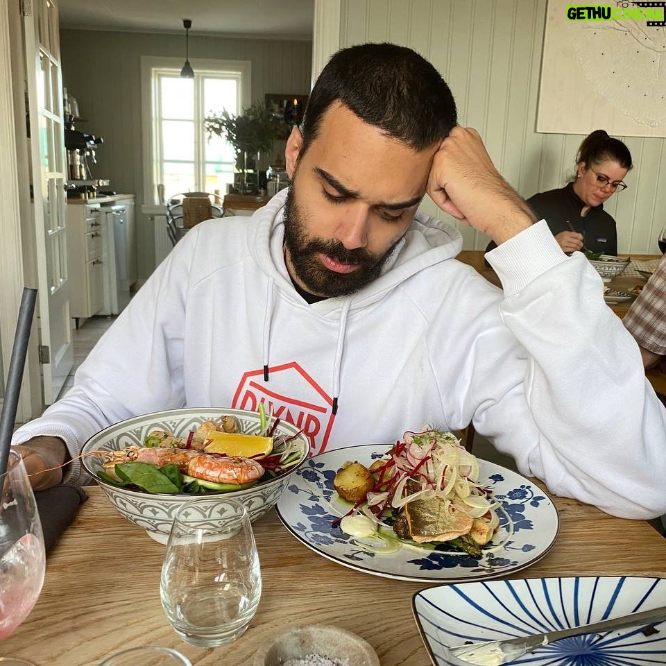 Dario Moccia - 22.1K Likes - Foto di me col cibo