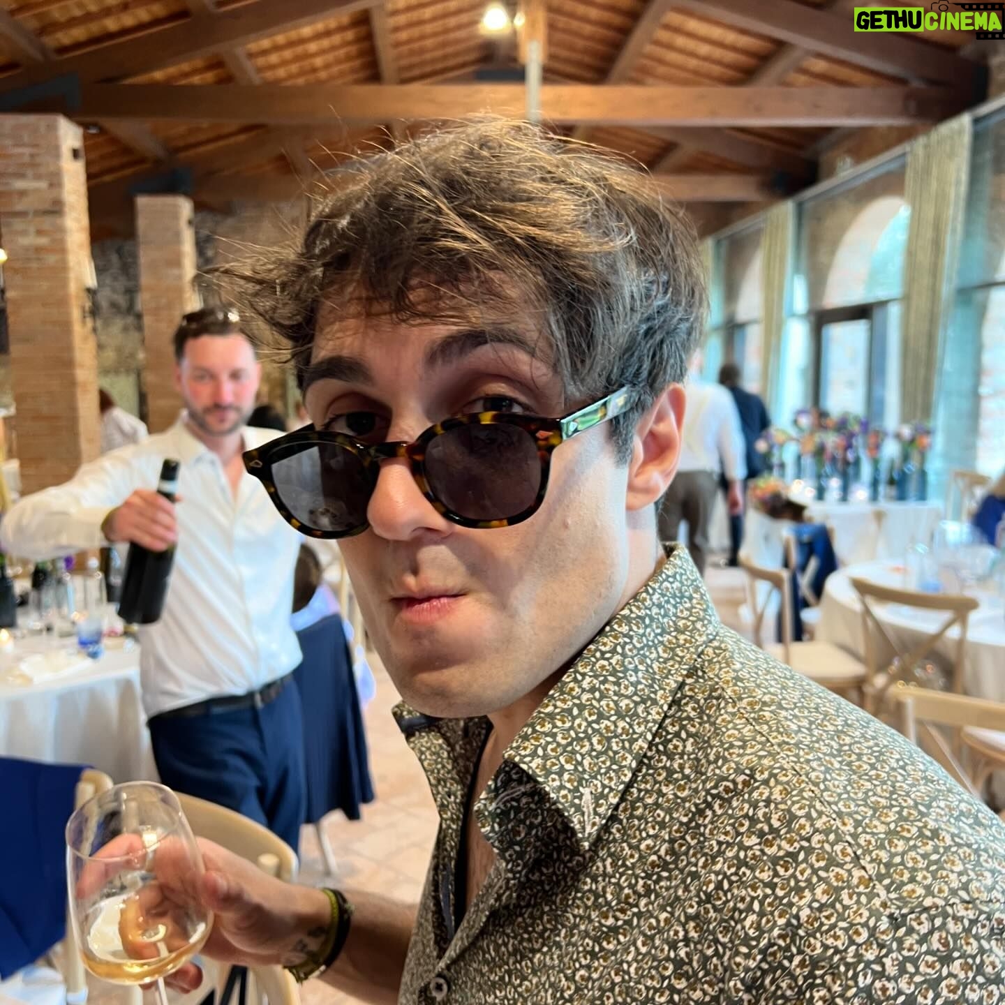 Dario Moccia - 75.2K Likes - Qualche scatto (Mase era in piscina)