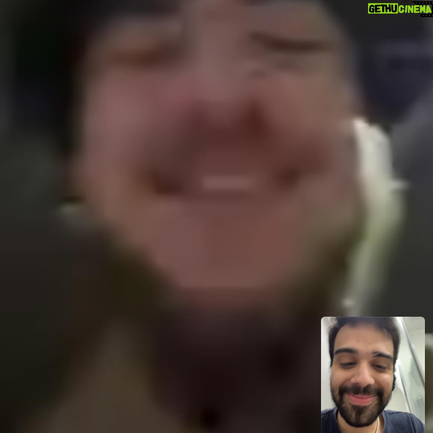 Dario Moccia - 50.1K Likes - Finisce anche questo tour.
Nelle foto: io che canto al karaoke, io che spendo migliaia di euro nelle carte e me ne pento mentre la carta striscia, RosyRoss che asciuga @sonolamadame con le sue storie inutile sui turisti che smerdano gli asciugamani nel suo B&B, Sei che si carica la mattina (video che ha mandato ogni singola mattina nel gruppo Whatsapp del viaggio), io che chiamo @simonepanetty, una caramella carina di Mickey.