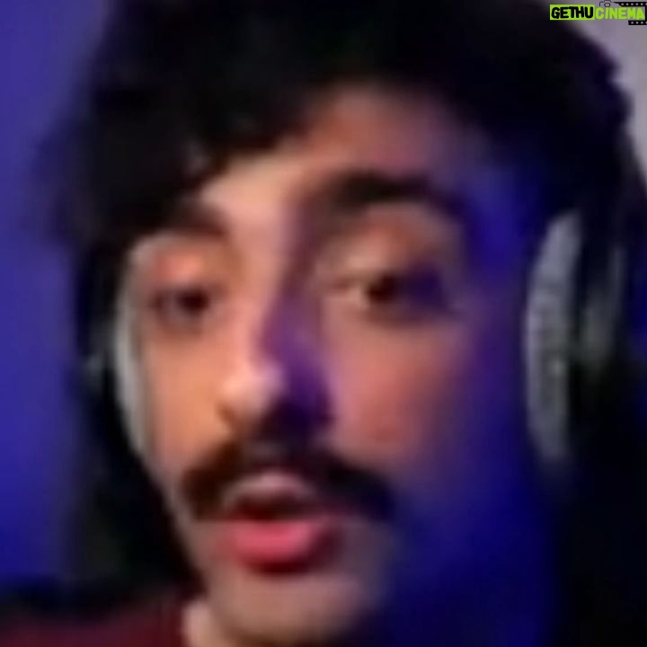 Dario Moccia - 35.9K Likes - Sono entrata adesso che è successo?
Si taglierà baffo? C'è solo un modo di scoprirlo: stare in campana.
Grazie @dario_moccia e @theshadefirenze con addirittura l'MVP @nicopertici sul campo.
Grazie @therustybat per tutto e @meriomaresca per questo materiale frizzantino.
Baciabbracciemincaffacci