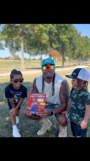 Darnell Ferguson Instagram - Today is the BIG DAY! #Supercheffamilycookbook is OFFICIALLY OUT!! Purchase on #amazon #booksamillion #superDay #superchef #bookrealease #thankful #blessed #morethanachef #itainteasybeingsuper #cookbook #cookingclasses
