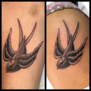 Darren Brass Instagram - A couple from Friday the 13th @brasscitytattoo …
#traditionaltattoo #tattoo #blackandgreytattoo #fridaythe13th #brassandgrey #thepearl #solidink #pma #alldayeveryday