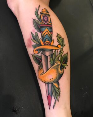 Darren Brass Instagram - I’d love to do more “TRADITIONAL” style tattoos .. Let me know what you wanna get ❓❓DM me or Email me at dbrass305@gmail.com #tattooartist #tattoo #tattoos #tattooart  #tattooed #art #tattoolife #tattooideas #tattooist #tattoodesign #tattooing #artist #tattooer #traditionaltattoo traditionaltattooart #blackandgreytattoo #thepearl