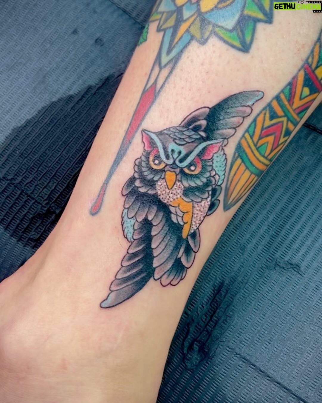 Darren Brass - 346 Likes - I’d love to do more “TRADITIONAL” style tattoos .. Let me know what you wanna get ❓❓DM me or Email me at dbrass305@gmail.com #tattooartist #tattoo #tattoos #tattooart #tattooed #art #tattoolife #tattooideas #tattooist #tattoodesign #tattooing #artist #tattooer #traditionaltattoo traditionaltattooart #blackandgreytattoo #thepearl