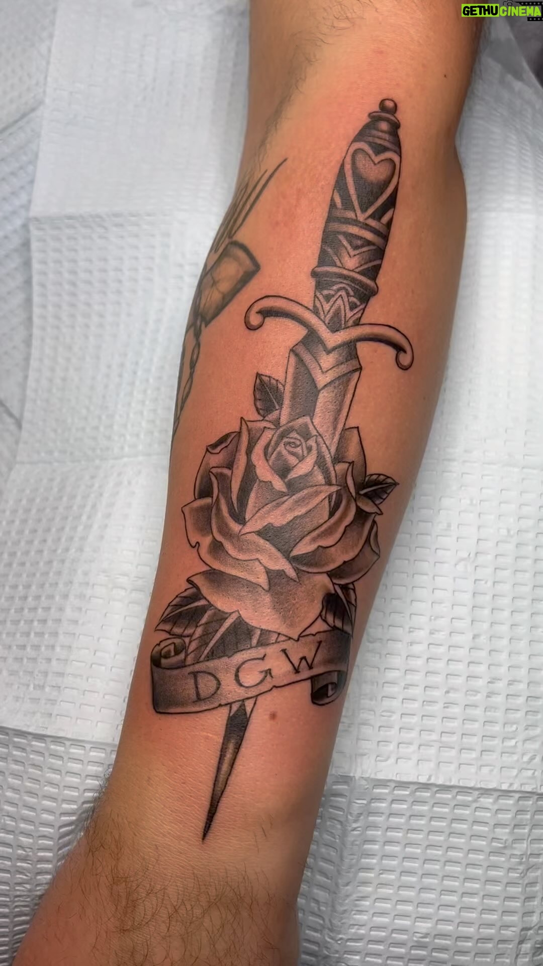 Darren Brass - 272 Likes - I’ll never get tired of a Dagger & Rose tattoo🗡️🌹 @brasscitytattoo … #tattooartist #tattoo #tattoos #tattooart #ink #inked #tattooed #art #tattoolife #tattooideas #tattooist #tattoodesign #tattooing #artist #tattooer #tattoostyle #blackandgreytattoo #blackwork #tattoostudio #tattooshop #instatattoo #tatuaje #tattooflash #tatuajes #tattoolove #brassandgrey #tatuagem #traditionaltattoo #thepearl