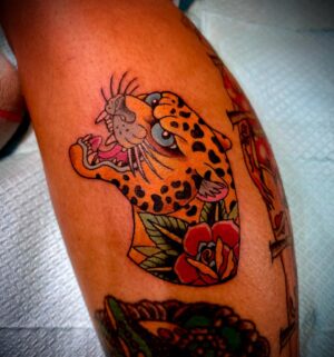 Darren Brass Instagram - A lil’ leopard to fill a spot …  @brasscitytattoo  #colortattoo #tattoomodel #instagood #tattoogirl #blacktattoo #love #blackworktattoo #bodyart #tattooedgirls #drawing #inkedgirls #me #realistictattoo #tattoodo #tattoosofinstagram #artwork #instagram #tattoooftheday #girlswithtattoos
