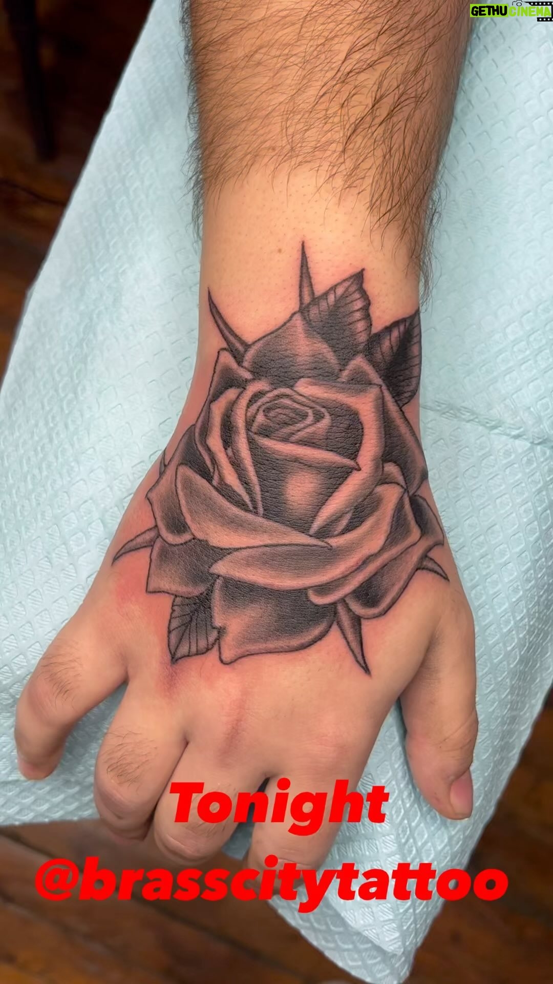 Darren Brass - 220 Likes - Roses all day … gotta love a #rosetattoo