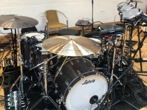 Darren King Instagram - My kit got an upgrade. 🥵 @ludwigdrumshq 
@istanbulagop