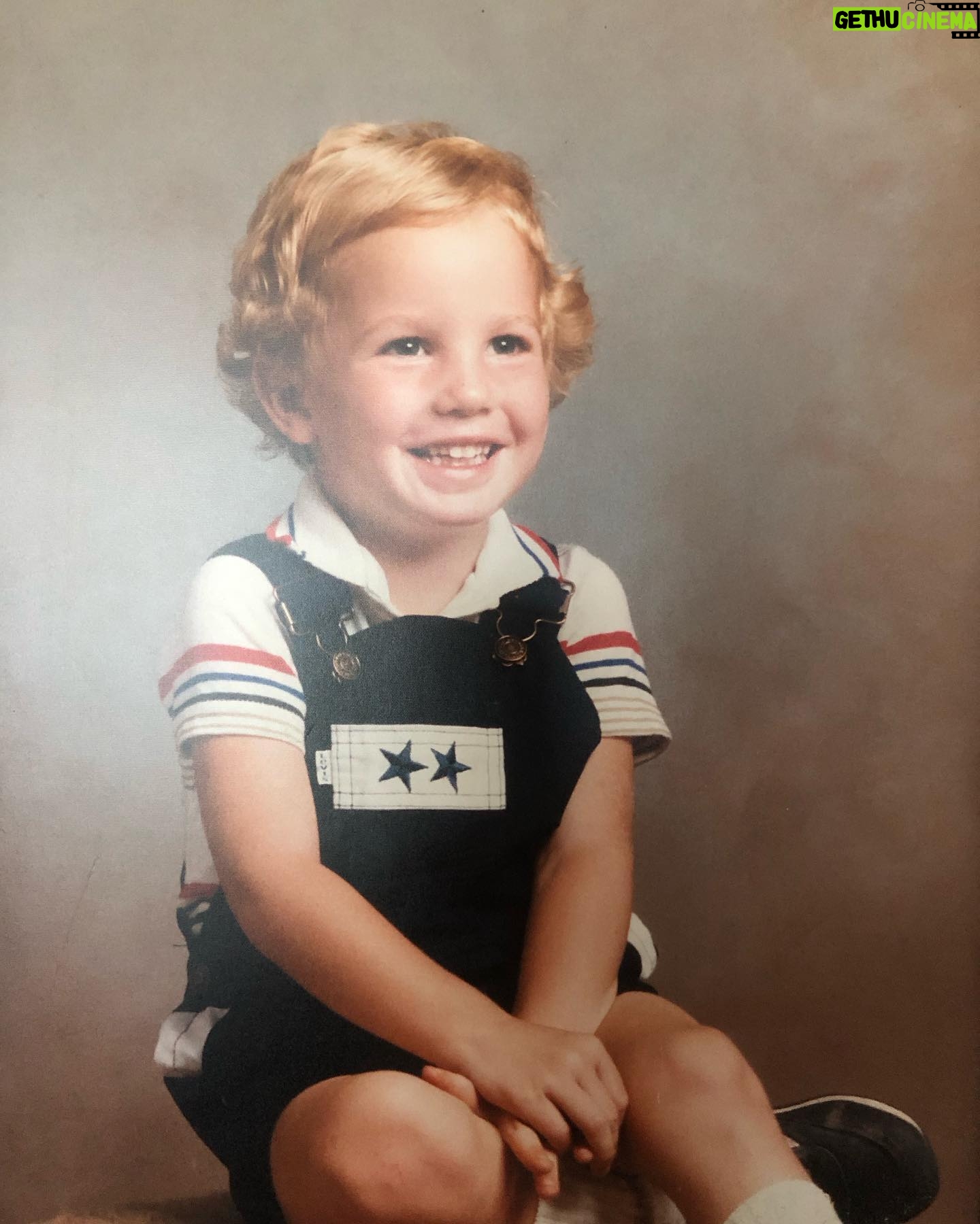 Darren King - 2.5K Likes - It’s my birthday today. 42! To my friends and family I’m thankful I was born in time to get to know and love you. 🥹