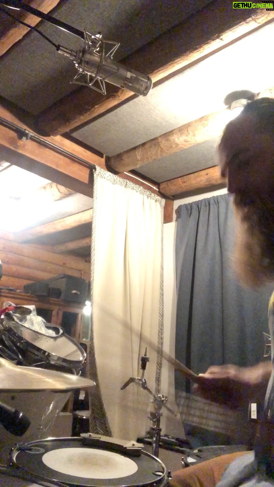Darren King - 2.3K Likes - Yesterday I got spend the day tracking drums with the marvelous @_teddt_
Good times!