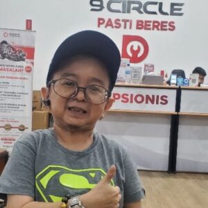 Daus Mini Instagram - Rutinitas service mobil, mobil juga perlu perawatan guyss.. seperti biasa service rutin aku cuma di @doktermobil_depok @doktermobil.indonesia @doktermobilindo_  pelayanannya oke, servicenya oke, fasilitasnya oke , gak bosen deh kalo nunggu service di sini. Sangat puas sekali service disini MANTAP...