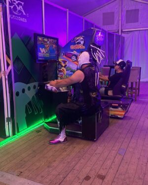 Dave The Clown Instagram - Quiero agradecer el esfuerzo de mi contrincante ayer en el juego sin embargo le gané , no me queda más que le gané por que soy mejor y para todos los adultos que estaban ahí disculpen la burla hacia el niño pero una batalla en las maquinitas es sagradaaaaaa 🤣 #tecargóelpayaso