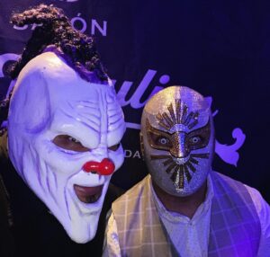 Dave The Clown Instagram - Tengo poco amigos en este medio , sin duda tú eres uno de ellos a los que puedo llamar amigo carnal y hermano , mi admiración para ti lo sabes , gracias por confiar en mí gracias por ser ejemplo y gracias por tu amistad!!! FELICIDADES por esos 20 años siendo la mera vena @caristico_official