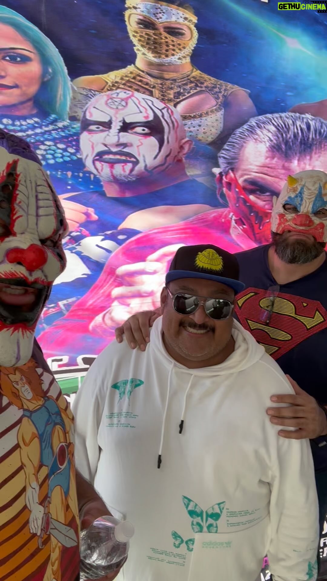 Dave The Clown - 315 Likes - Aquí con mi compa y creador de Jorge poño , el buen @pakitoquetzalcoatl gusto coincidir contigo mi hermano #tecargóelpayaso