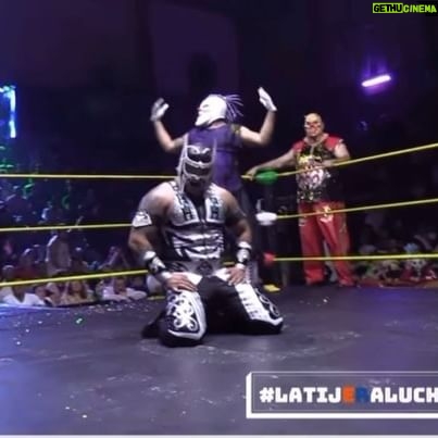 Dave The Clown - 263 Likes - Pobre abismo jajaja se encendió la arena !!! #tecargóelpayaso