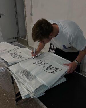 David Henrichs Instagram - busy one