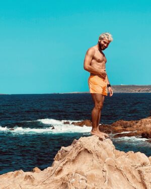 David Mora Instagram - 🍑

#menorca #calapregonda #summer #verano #blue #azul