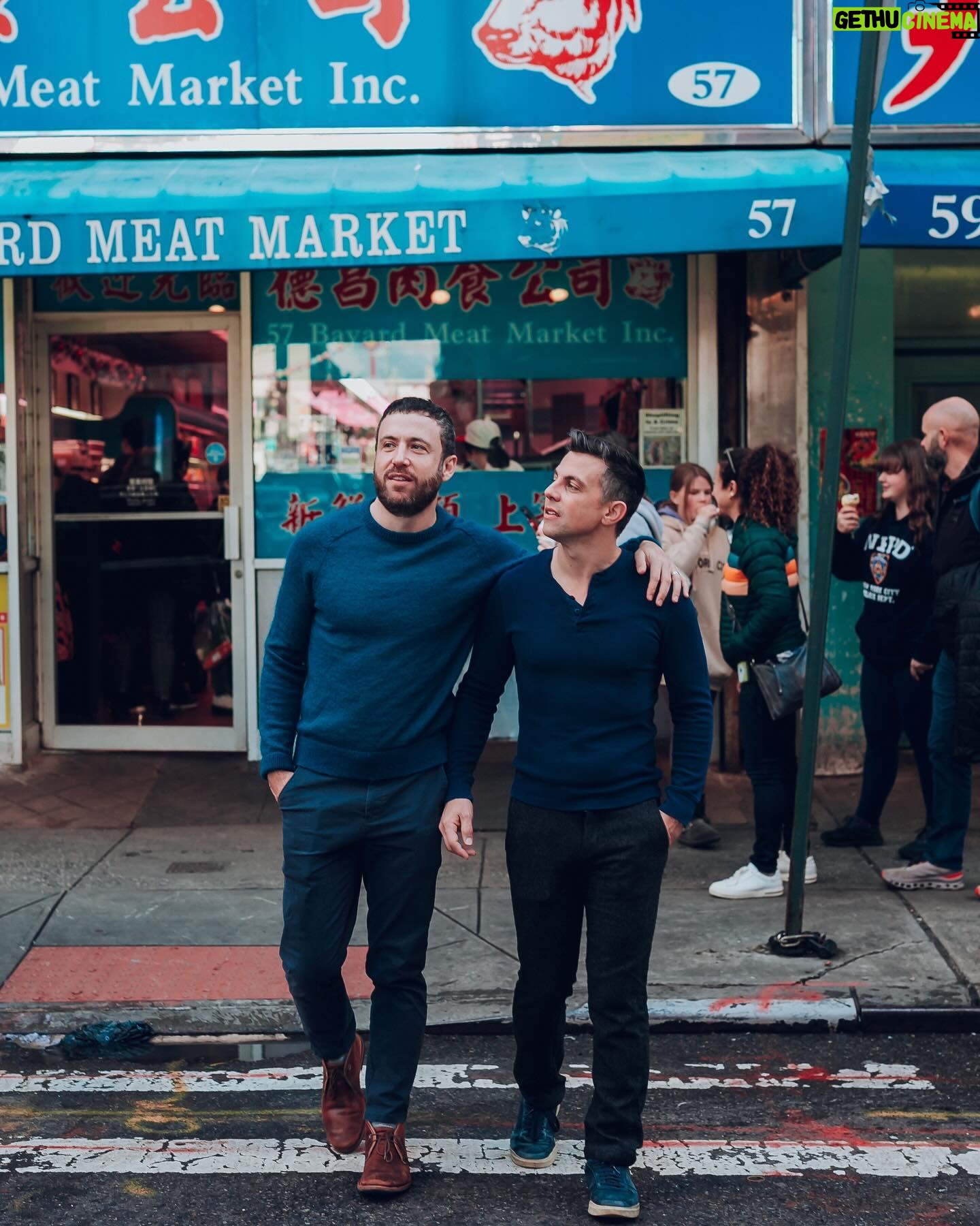 David Rapaport - 2.9K Likes - Enjoying a romantic stroll in the city with my 🤎@ron.a.way as we head toward 24 years together. Captured by the lovely @theemmaexperience