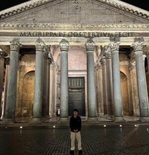 Davide Calgaro Instagram - Monumenti importanti visitati questo mese completamente sobrio