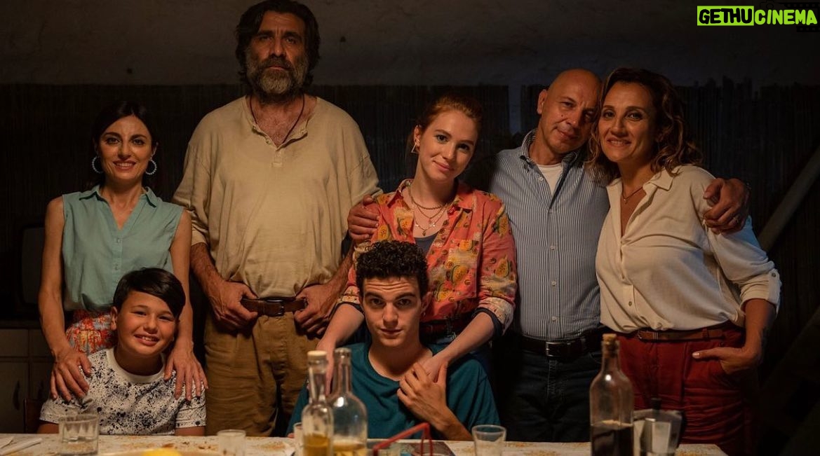 Davide Calgaro - 4K Likes - Grazie a tutti coloro che stanno guardando “Una boccata d’aria” su Netflix🤍
Se vi va fatemi sapere cosa ne pensate nei commenti