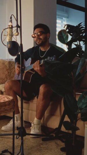 Dawin Instagram - Made this song for me and @officialsb19 — sb19 will you accept this collab invite? 🎶