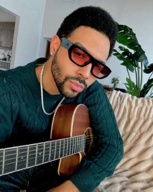 Dawin Instagram - I’m 10 different people 10 days a week 😩