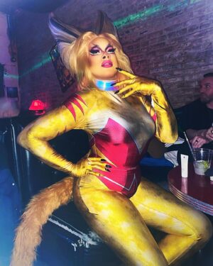 Dax ExclamationPoint Instagram - I am a cat. I’m only dressed in disguise. I’ll hypnotize you when you look in my eyes. I am a cat so if you hurt me I’ll bite. 

@homosuperiorpodcast @theuncannyexp @geeksout @awesomecons @tradebardc #feral #xFactor #mutantAndProud #catStuff #catNonsense 

(hair and wig supplies provided by @ardawigs 

#facebassfoundation from @indibeat_cosmetics

Suit pattern by @cyanmandesigns ) 😻😸😺😾