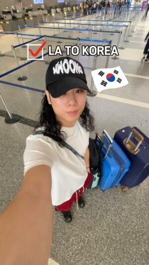 Dbo Instagram - 한국 왔어! 나 보고 싶었어? 😆 빙수의 계절이야 🍧💦
요즘 일 열심히 하는중이야 뭐 언제 안 열심히 했냐만은..
올 여름엔 꼭 같이 놀자!! 미국에서 작업한것들도 기대해 ㅎㅎ

I came back to Korea I was in LA for only 3 weeks 😅 been chasing dream (and Cooking hehe). I will be back and hope to see you too have a great day!!