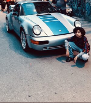 Dean Scott Vazquez Instagram - 🙌🏽 #transformersmovie #transformers #riseofthebeasts @transformersmovie @porsche  #mirage #petedavidson