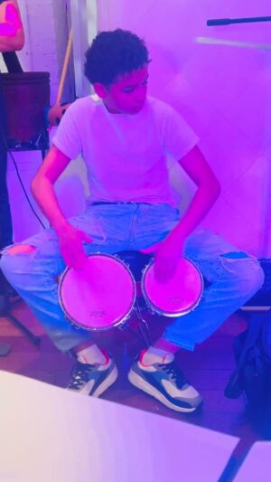 Dean Scott Vazquez Instagram - #bongos #bongosero #salsa 🫶🏽🎼