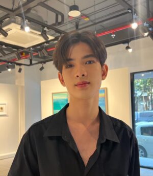 Dechphisit Jarukornapiwat Instagram - 🖤