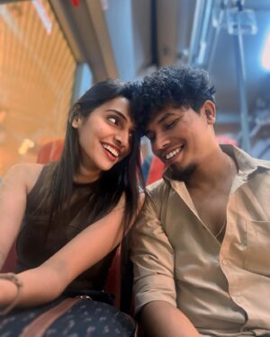 Deepika Damu Instagram - 🫶🏻🧿

#deepuuofficial #deepikadamu #manojjacksonofficial #momuandbittu #explorepage #interest #trending #trendingreels #deeluvzu #deepuu #newbeginnings