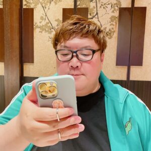 Dekakin Instagram - ドラえもんのジャイアンとジャイ子をつけた特殊なスマホになりました!!!
そしてずんだシェイク、ずんだ餅、朝食バイキングの写真です!!!
いつか牛タンの動画も出るのでお楽しみに!!!