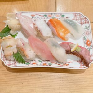 Dekakin Instagram - 初めての島根県の写真です!!!
島根県出身のYouTuberロシアン佐藤さんがいたるところにいました!!!🍙