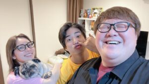 Dekakin Instagram - サグワと古川ちゃんとふくちゃんの家に遊びに行きました!!!

焼いたサザエとアワビが最高すぎました!!!

サザエの刺身の苦いところが臭くて夏を感じました!!!