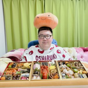 Dekakin Instagram - 🎍謹賀新年🎍
あけましておめでとうございます！！！

角刈りにしました！！！

2024年もよろしくお願い致します！！！