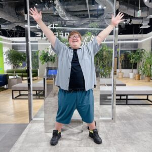 Dekakin Instagram - YouTubeのチャンネル登録者数120万人突破しました!!!🎉㊗️🎊イェイイェイイェイイェイぱふぱふぱふぱふイェイイェイイェイイェイ👐✨
今叶えたい夢が4つあるのでそれに向かって頑張ります!!!
・デカキンの人生のフルコース作る
・M-1で公式チャンネルに載る【1回戦は突破!!!🎊次は2回戦】
・貧乏になる覚悟で大豪邸を買う。もしくは賃貸。
・2023年12月14日までに10kg痩せて140kgになる。