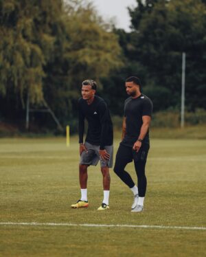Dele Alli Instagram - ’𝐍𝐨𝐭𝐡𝐢𝐧𝐠 𝐜𝐡𝐚𝐧𝐠𝐞𝐬 𝐢𝐟 𝐍𝐨𝐭𝐡𝐢𝐧𝐠 𝐜𝐡𝐚𝐧𝐠𝐞𝐬!’ 𝐖𝐄 𝐂𝐎𝐎𝐊𝐈𝐍𝐆 👨🏽‍🍳💜💫