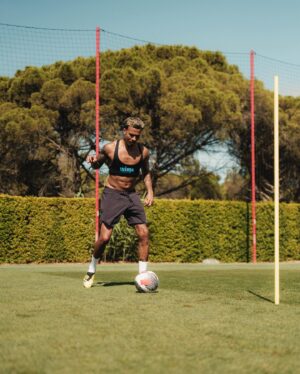 Dele Alli Instagram - ’𝐍𝐨𝐭𝐡𝐢𝐧𝐠 𝐜𝐡𝐚𝐧𝐠𝐞𝐬 𝐢𝐟 𝐍𝐨𝐭𝐡𝐢𝐧𝐠 𝐜𝐡𝐚𝐧𝐠𝐞𝐬!’ 𝐖𝐄 𝐂𝐎𝐎𝐊𝐈𝐍𝐆 👨🏽‍🍳💜💫