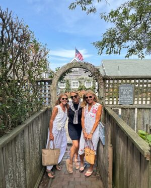 Denise Austin Instagram - Happy Sunday everyone!!! I hope you all had an amazing weekend and time to recharge for the week ahead!!! I am feeling so grateful to have had a weekend away with my hunny bunny and dear friends! I love being on the east coast during summer…it is my favorite time!!!! Love you all…xoxo
