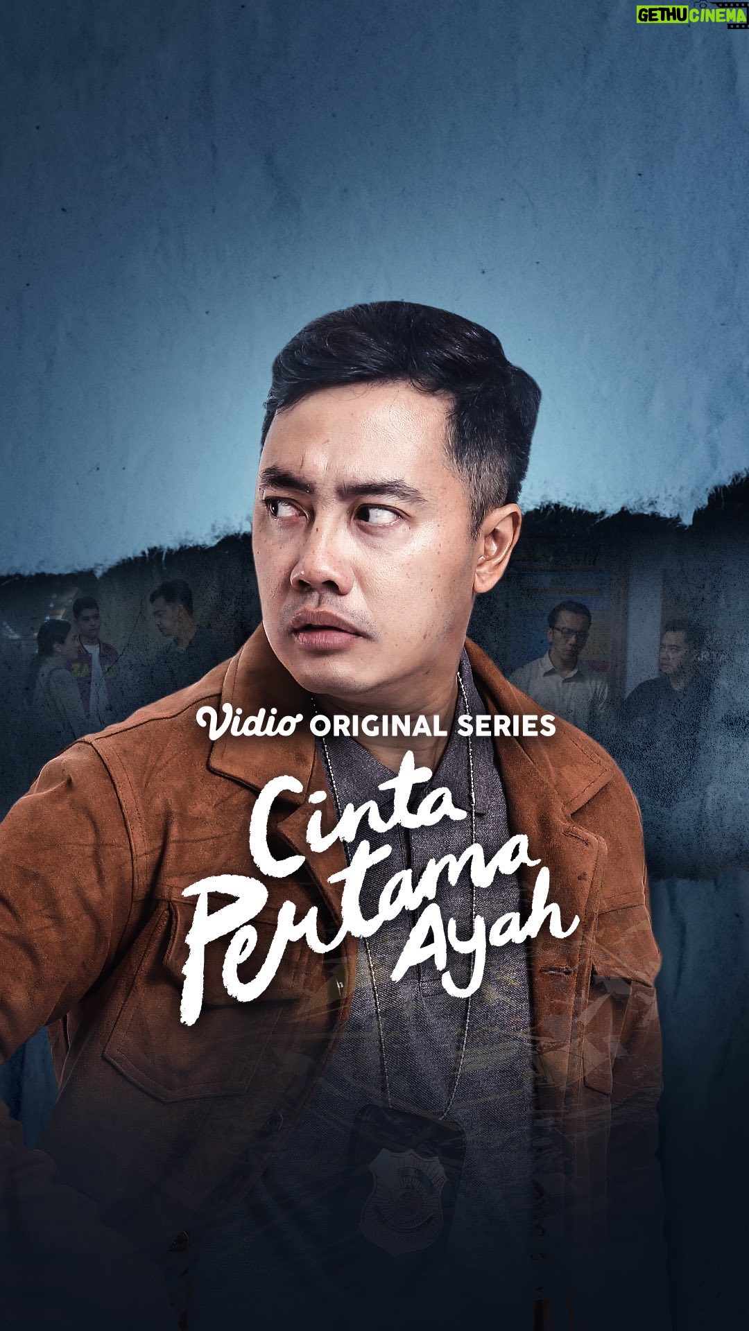Dennis Adishwara - 832 Likes - Apakah Farid (@dennisadishwara) bisa memecahkan kasus pemerkosaan Amara dan berlaku adil? Meski ditekan oleh keluarga korban dan juga para tersangka?
Nonton CINTA PERTAMA AYAH di Vidio dan temukan siapa pelaku kekerasan seksual yang menimpa Amara. Episode 1 & 2 Gratis!
#CintaPertamaAyahSeries #CintaPertamaAyah #VidioOriginals