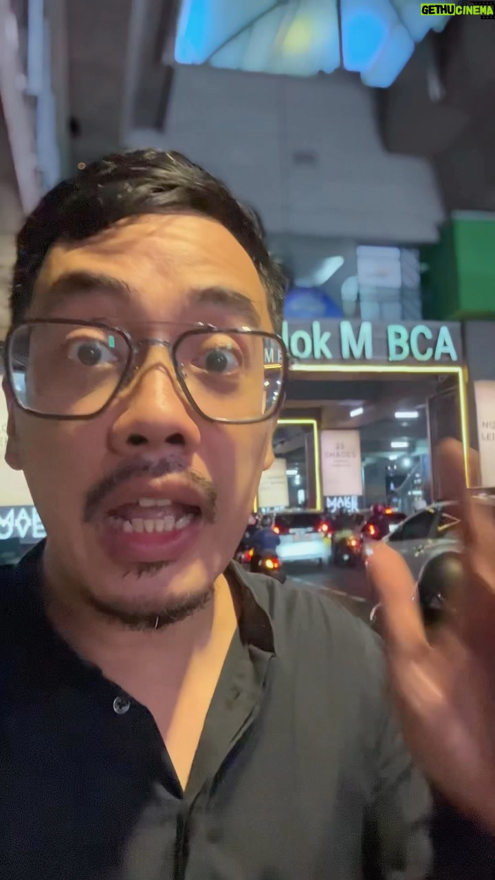 Dennis Adishwara - 228 Likes - Sekarang ini, mulai dari yang muda sampai tua ternyata rawan jadi korban penipuan.
Gerakan dari BCA @goodlifebca kolaborasi sama om @indro_warkopasli baru-baru ini pas banget buat edukasi kita semua untuk pikir ulang sebelum klik-klik gak jelas! Intinya, kalau Don’t Know, YA Kasih No!
Kalian wajib nonton videonya dan sebarkan ke orang-orang terdekat biar terhindar dari penipuan!
Cek videonya di bca.id/dkkndennis
#AwasModus #DontKnowKasihNo
