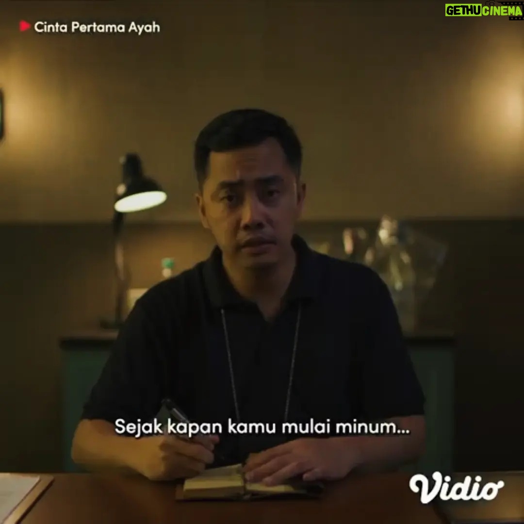 Dennis Adishwara - 263 Likes - Kalo kamu ditanya begini, sudah tahu jawabannya?
#CintaPertamaAyah
Mulai 22 jan 2024 di @vidiodotcom