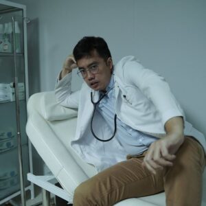 Dennis Adishwara Instagram - Kalo amuba bisa belah diri, aku nggak bisa belah hati