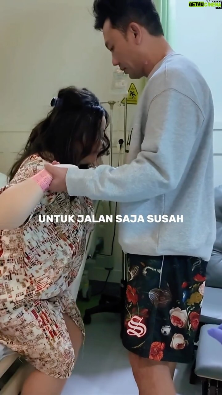 Denny Sumargo - 250.7K Likes - Kalo tugas pertama ibu menyusui dan memerah asi, terus tugas pertama bapak apa?
Jawaban yang disukai ci oliv bakal dapet jajan!!
#ayahAsi #spectra #breastpump