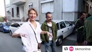 Derya Karadaş Instagram - #Repost @bkmonline (@get_repost)
・・・
Kamera arkası çok komik, film daha da komik 😂 #AileArasında, sinemalarda güldürmeye devam ediyor!
Biletler, Cinemaximum, Biletinial ve Biletiva'da!

#GülseBirsel #EnginGünaydın #DemetEvgar #ErdalÖzyağcılar #DevrimYakut #FatihArtman #DeryaKaradaş #ŞevketÇoruh #DevinÖzgürÇınar #RızaAkın #ArifErkin #ErdalCindoruk #ÜnalYeter #DenizHamzaoğlu #AytaSözeri #SuKutlu #OzanAçıktan #BKM #Yeni #Film #Komedi #Sinema