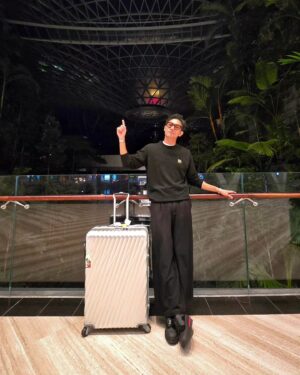 Desmond Tan Instagram - Arrived home this morning just in time for National Day! Happy 59th birthday, Singapore! 🇸🇬 

Couldn't resist capturing a quick photo at the world’s number one airport. I’m so proud of how Singapore always strives for excellence in everything we do! I love you, Singapore!