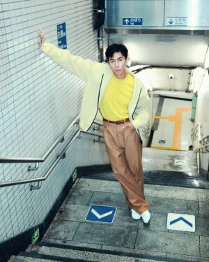 Desmond Tan Instagram - Tokyo on the go! Less than 48 hours in and out! Thank you, Onitsuka Tiger, for having me to celebrate the big 75!

@onitsukatigerofficial @onitsukatigersg #OnitsukaTiger #OnitsukaTigerSG #OnitsukaTiger75th