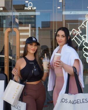 Destiny Monique Instagram - #Ad 
The  @heytea.usa  Beverly Hills store is now open! The Brown Sugar boba with Oat milk was soooo good! I had my eyes set on the coconut mango drink which I left with as well and Yumm! I was not disappointed! I will be back and definitely recommend this place! These drinks are yummy!!! See below for more details. 😋😋😋😋😋
-
HEYTEA is the originator of cheese tea, now they bring the new style Tea to the United States. HEYTEA aims to bring joy and aesthetics to everyday life with innovation and high quality tea drinks included with creative elements. 
- 
Exclusive Beverlyhills store offerings including the exclusive drinks California Sunset. 
- 
The U.S stores have upgraded to organic milk and now offer a free zero-calorie sweetener as an alternative to promote a low-sugar life style. 
- 
The first west coast store in Los Angeles with more stores openings. 
.
.
.
.
#heyteainla #heytea #beverlyhillsgrandopening #newinbeverlyhills #NewstoreinBeverlyhills #heyteabeverlyhills