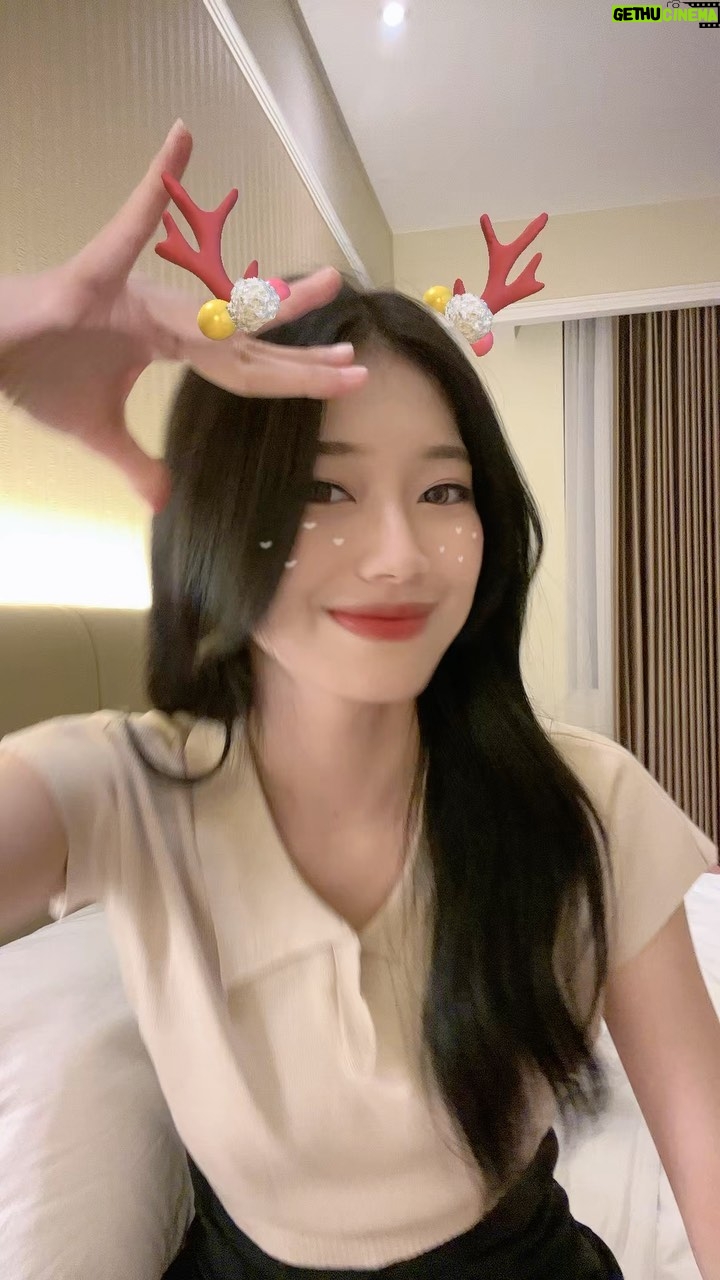 Desy Genoveva - 20.7K Likes - Pada plesiran meng ndi?
Kalian liburan kemana?